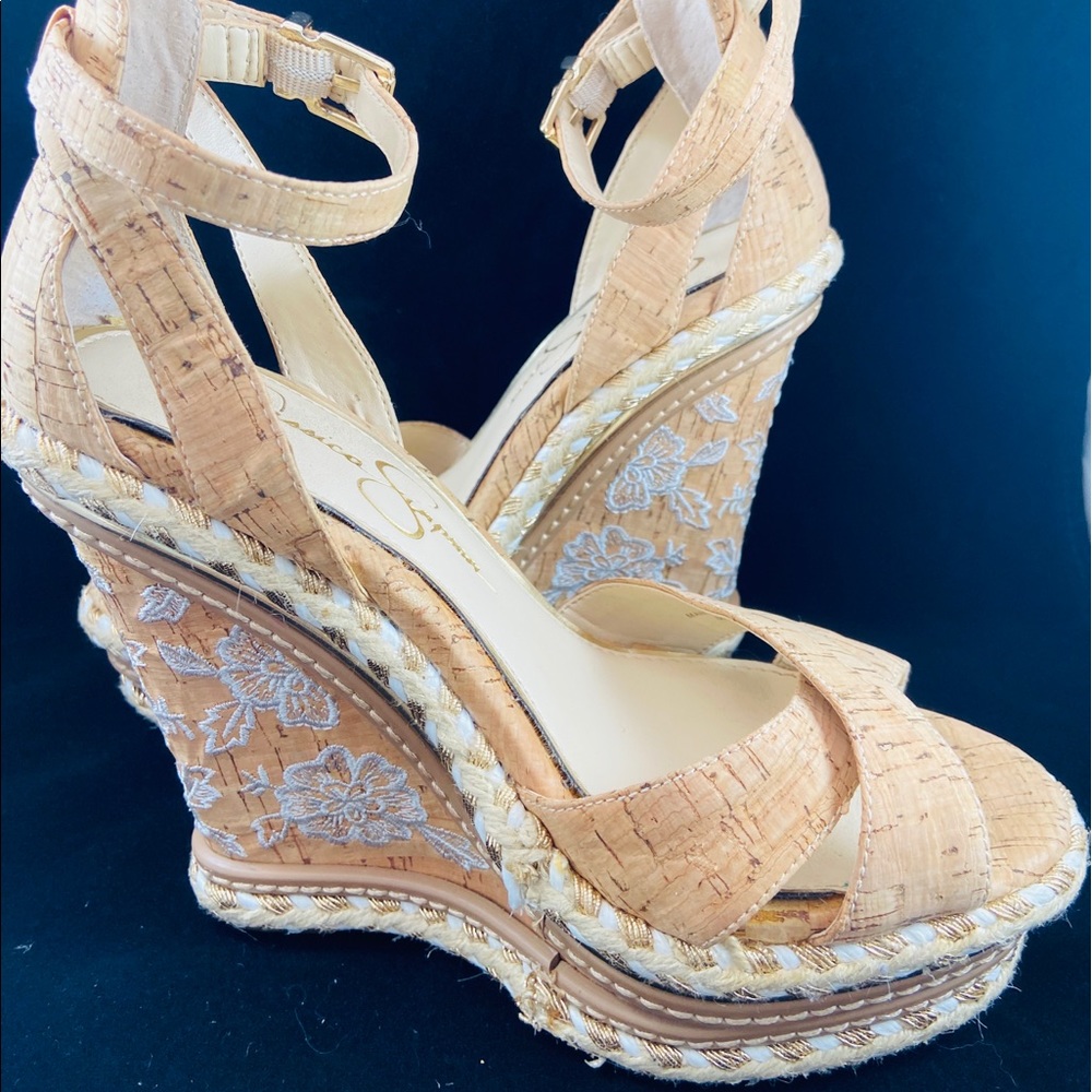 Jessica Simpson Tan wedges